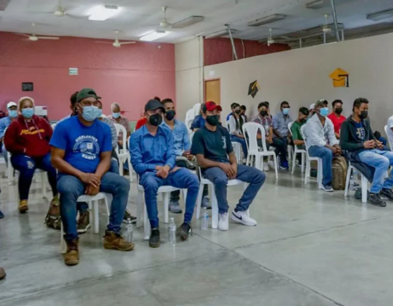 28 Jóvenes Del Municipio De Yoro Se GradúanDe Los Talleres De Soldadura y Reparación De Motos