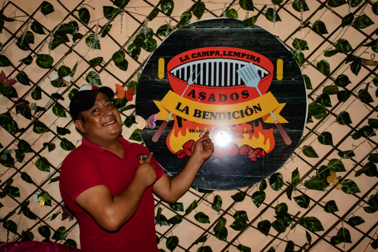 Orgullo CASM: Allan, el emprendedor que cocina sueños en La Campa, Lempira